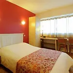 Logis Restaurant Horizon 117 מלון Sentaraille